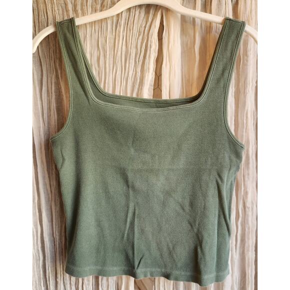 Old Navy Tank Top - Picture 1 of 2